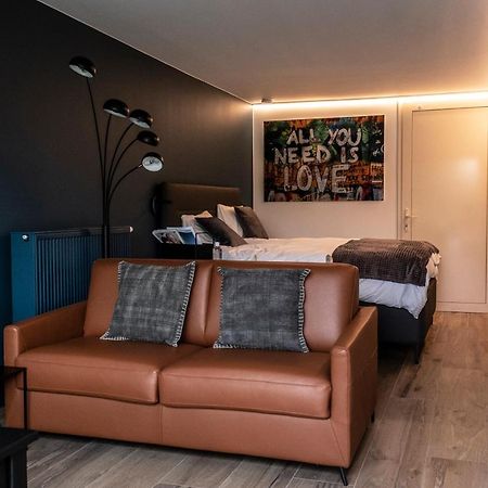 Guesthouse Max Zwijndrecht Екстериор снимка