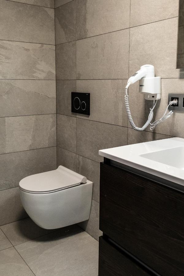 Guesthouse Max Zwijndrecht Екстериор снимка
